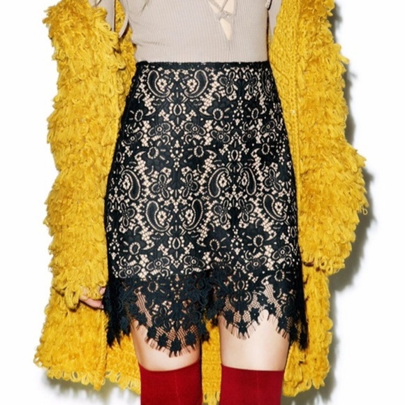 NWOT For Love and Lemons black Vika lace skirt - Picture 3 of 8